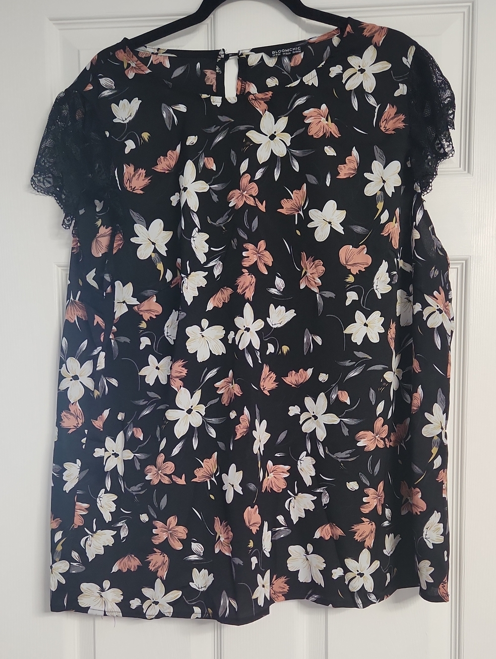BloomChic Black Floral Short-Sleeve Blouse with Lace Trim